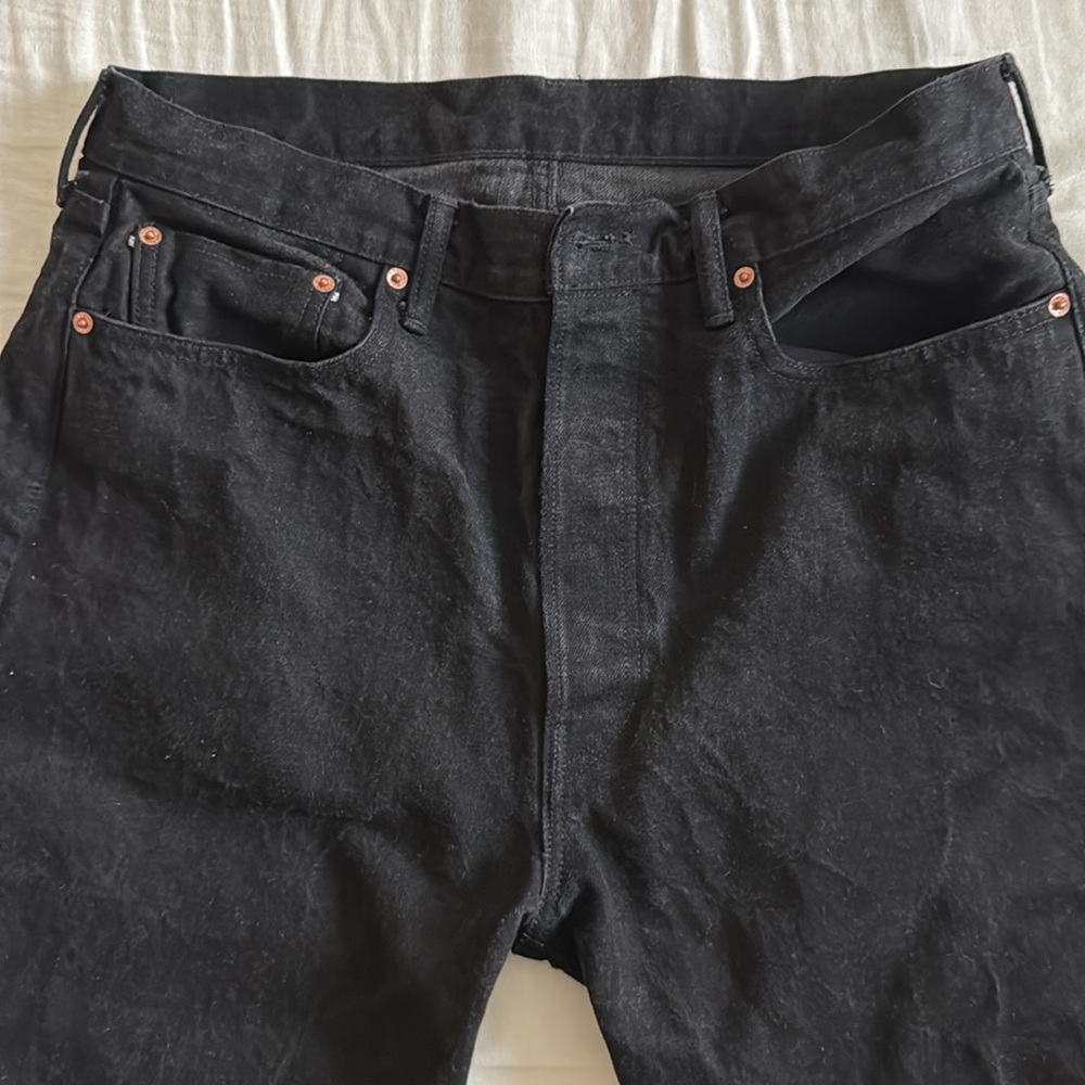 Buck Mason JAPANESE LOOMSTATE SELVEDGE FULL SADDLE JEAN in Black - Picture 3 of 11